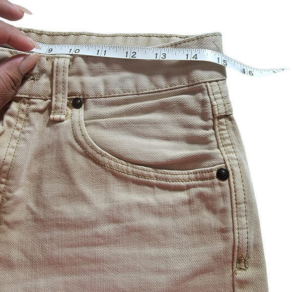 Free People Beige Denim Jean Shorts Raw Hem High Rise Button Fly Size 27 - Picture 4 of 7